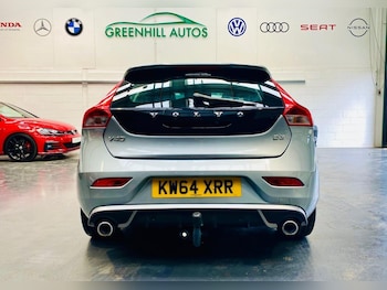 Used Volvo V40 2015 for sale - 75318834: Photo