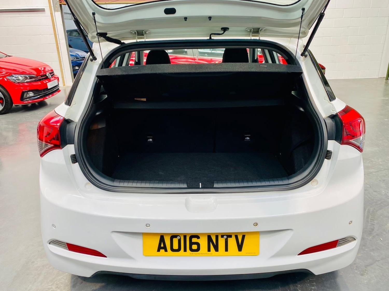 Used Hyundai i20 2016 for sale - 76612842: Photo 20