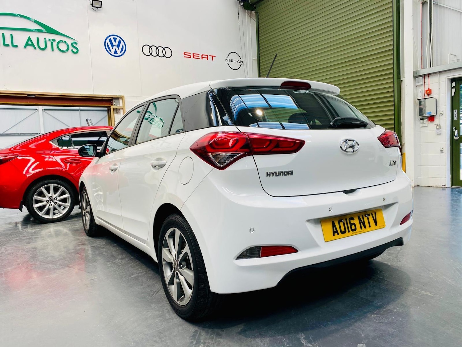 Used Hyundai i20 2016 for sale - 76612842: Photo 3