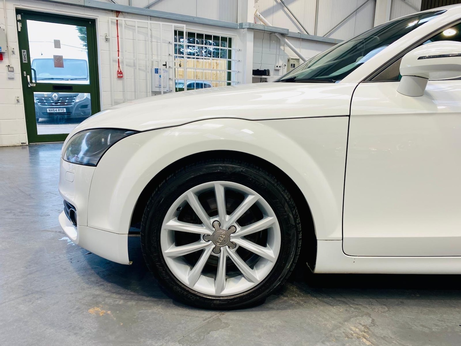 Used Audi TT 2011 for sale - 77908551: Photo 22