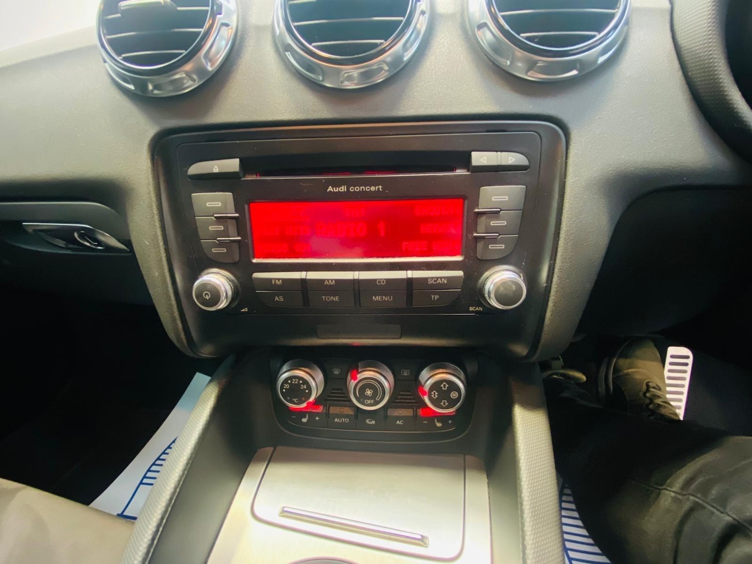 Used Audi TT 2011 for sale - 77908551: Photo 31