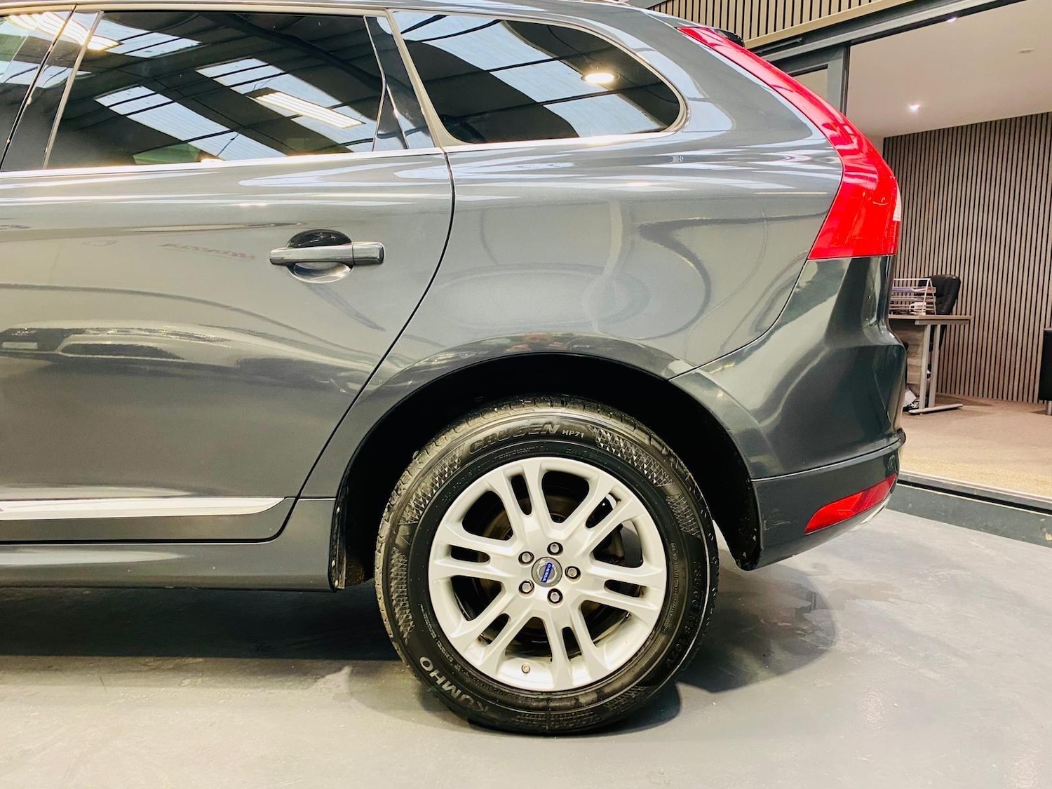 Used Volvo XC60 2014 for sale - 76976055: Photo 26