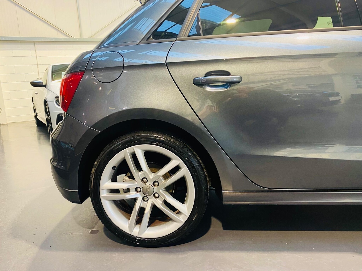 Used Audi A1 for sale - 76728434: Photo 24