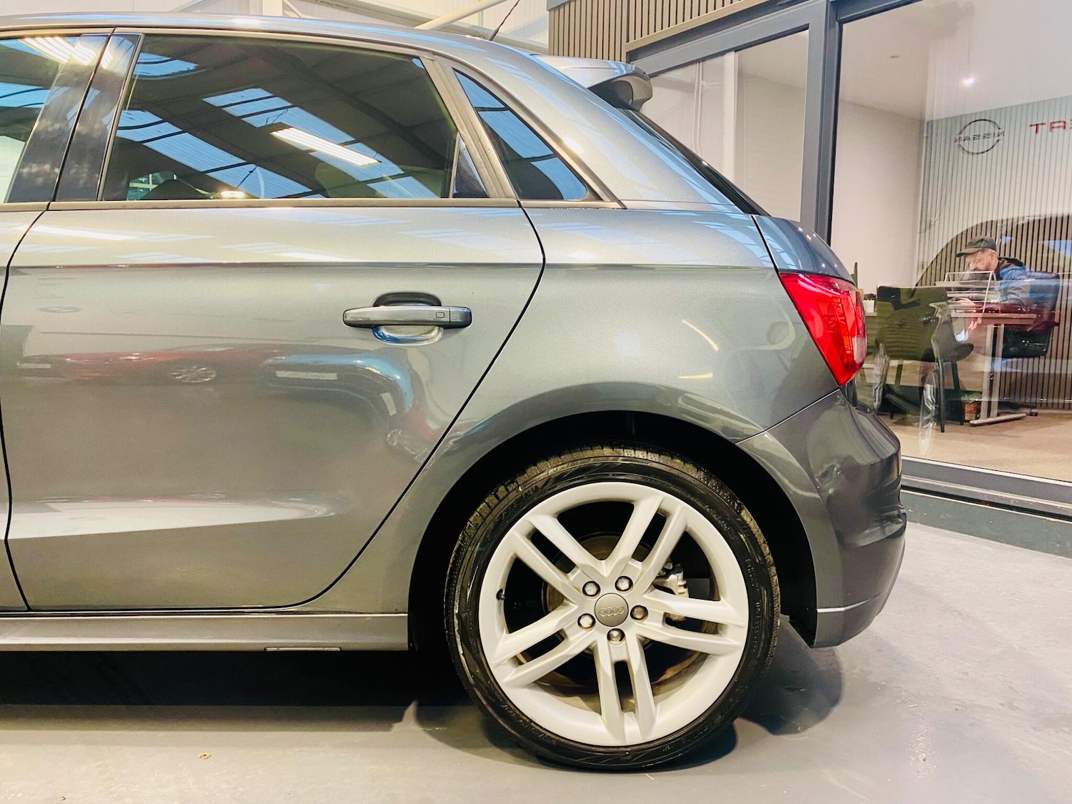 Used Audi A1 for sale - 76728434: Photo 25