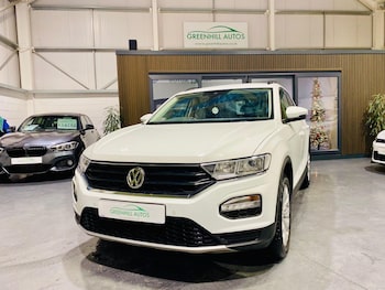 Used Volkswagen T-Roc 2018 for sale - 76899549: Photo