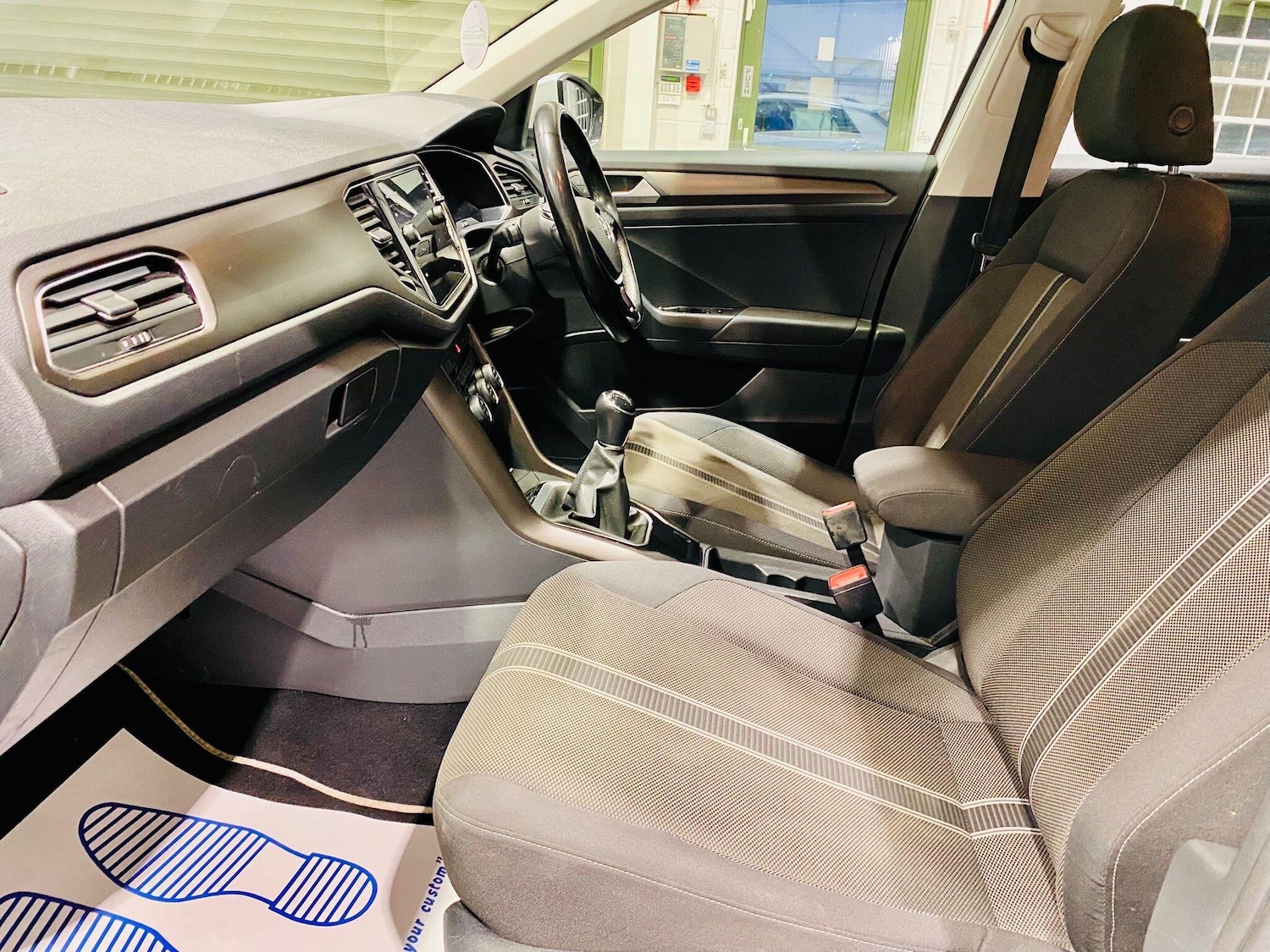 Used Volkswagen T-Roc 2018 for sale - 76899549: Photo 32