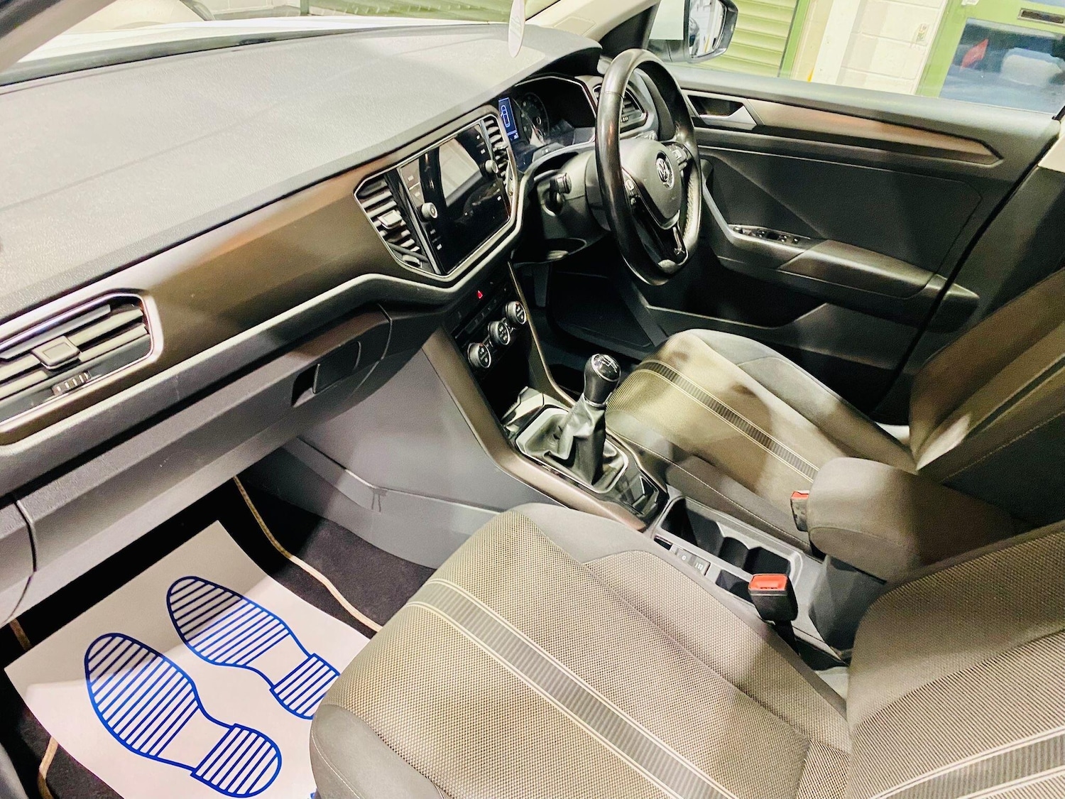 Used Volkswagen T-Roc 2018 for sale - 76899549: Photo 9