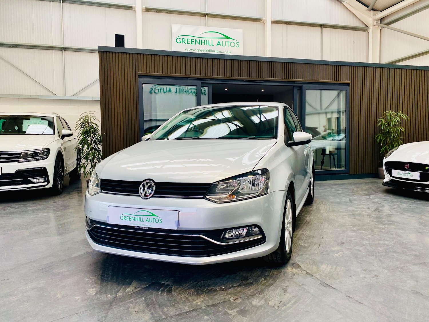 Used Volkswagen Polo 2016 for sale - 76121785: Photo 1