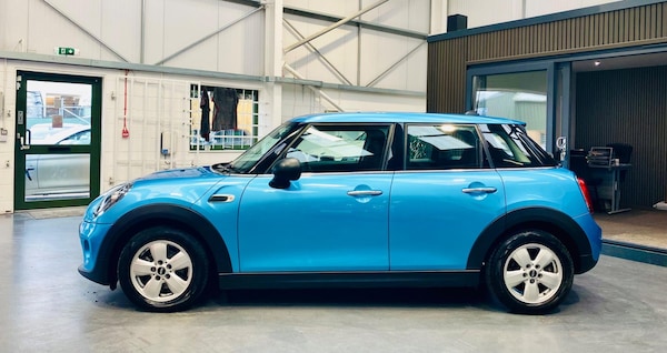 Used MINI Hatch 2018 for sale - 76214113: Photo 2