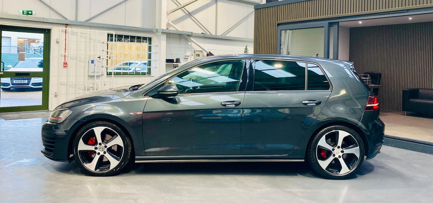 Used Volkswagen Golf for sale - 76727327: Photo 2