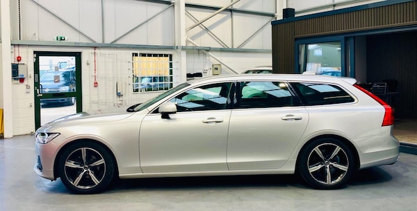 Used Volvo V90 2018 for sale - 76200920: Photo 2