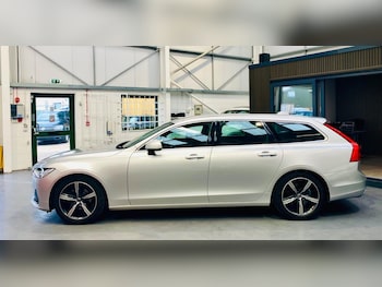 Used Volvo V90 2018 for sale - 76200920: Photo 2