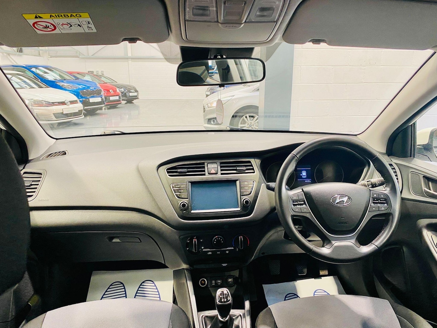 Used Hyundai i20 2019 for sale - 77351730: Photo 11