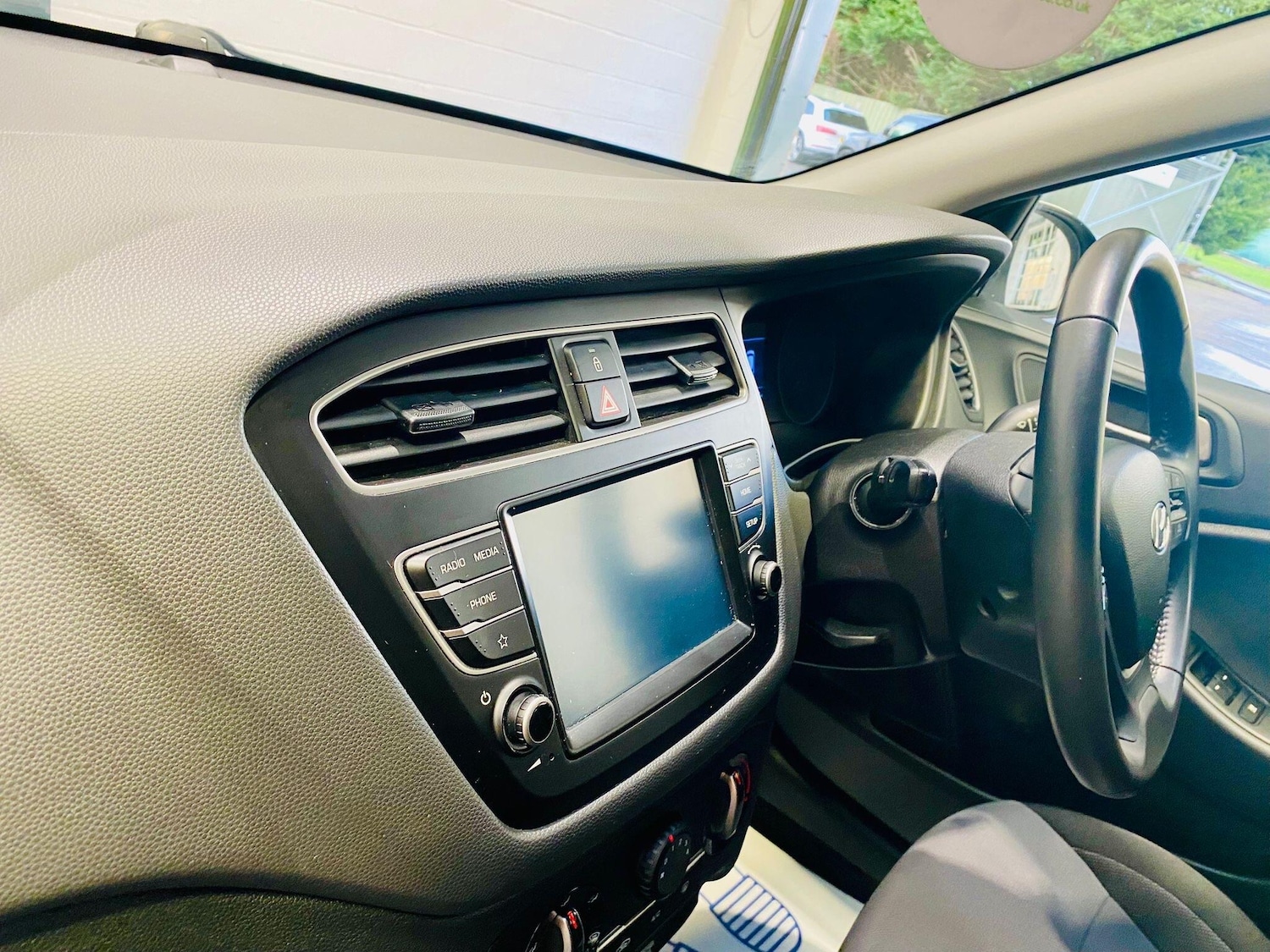 Used Hyundai i20 2019 for sale - 77351730: Photo 32