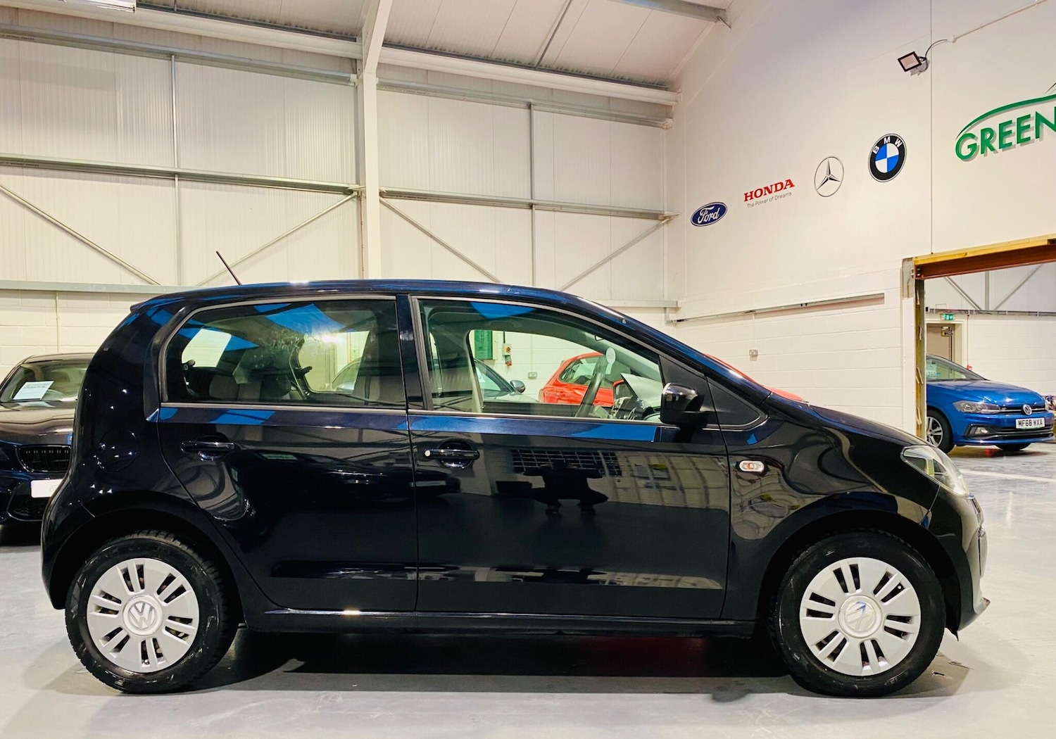 Used Volkswagen up! 2016 for sale - 76592481: Photo 6