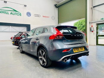 Used Volvo V40 2016 for sale - 78516915: Photo