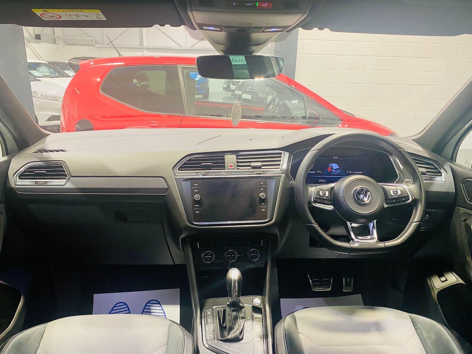 Used Volkswagen Tiguan 2018 for sale - 77120039: Photo 11