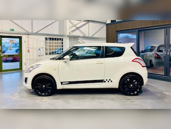 Used Suzuki Swift 2015 for sale - 77040753: Photo