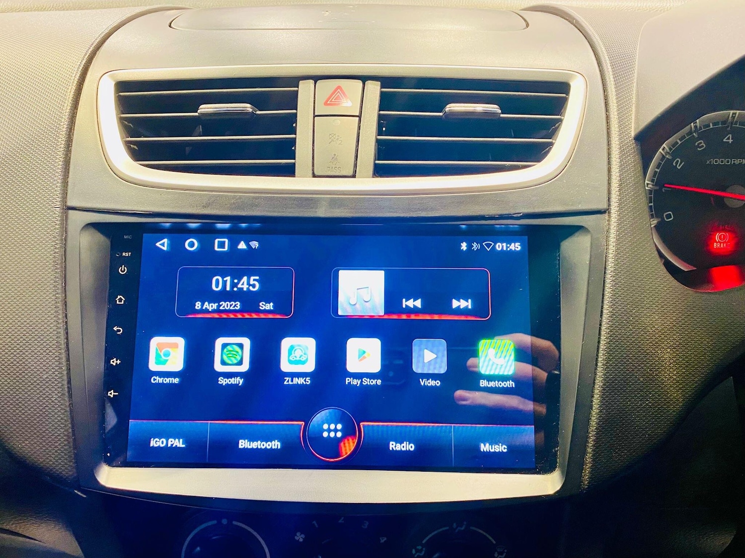 Used Suzuki Swift 2015 for sale - 77040753: Photo 30