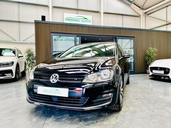 Used Volkswagen Golf 2017 for sale - 76122684: Photo 1