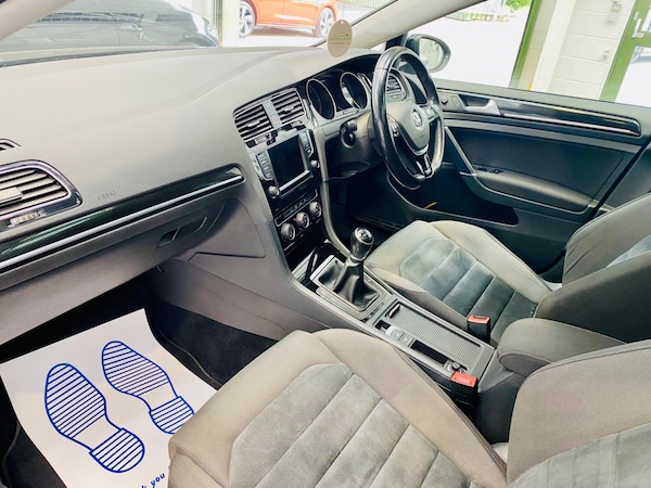 Used Volkswagen Golf 2017 for sale - 76122684: Photo 9
