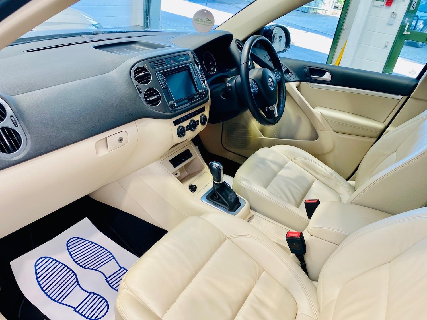 Used Volkswagen Tiguan 2015 for sale - 76898767: Photo 11