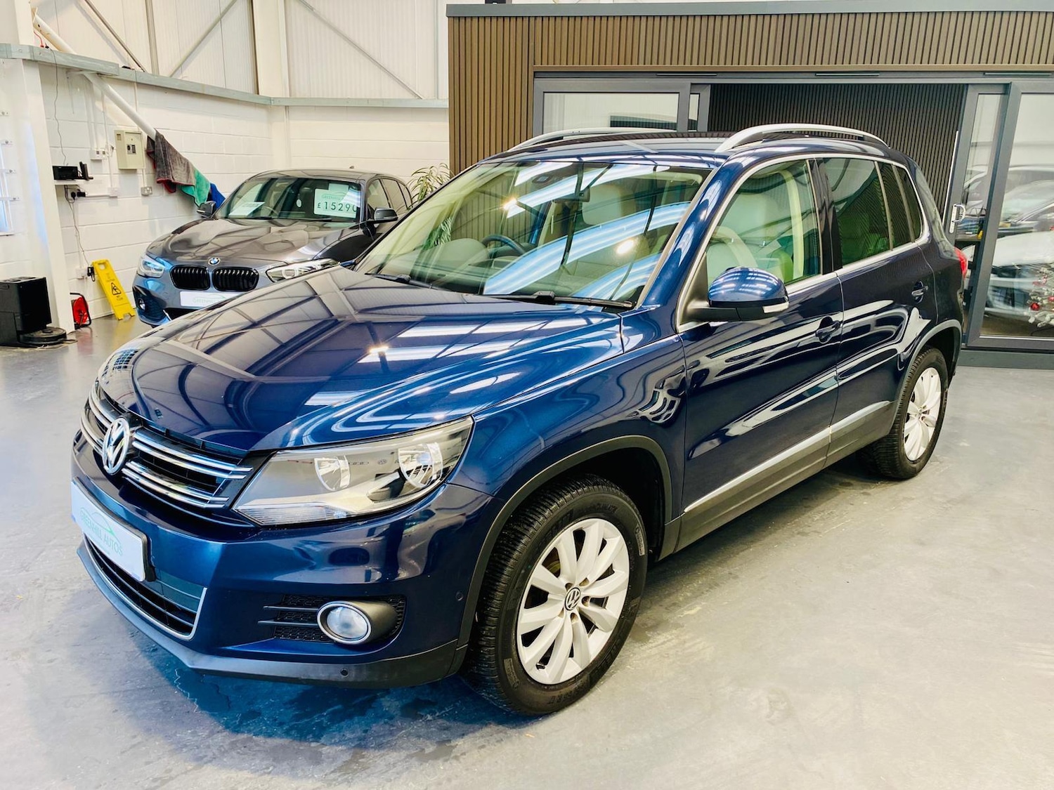 Used Volkswagen Tiguan 2015 for sale - 76898767: Photo 17