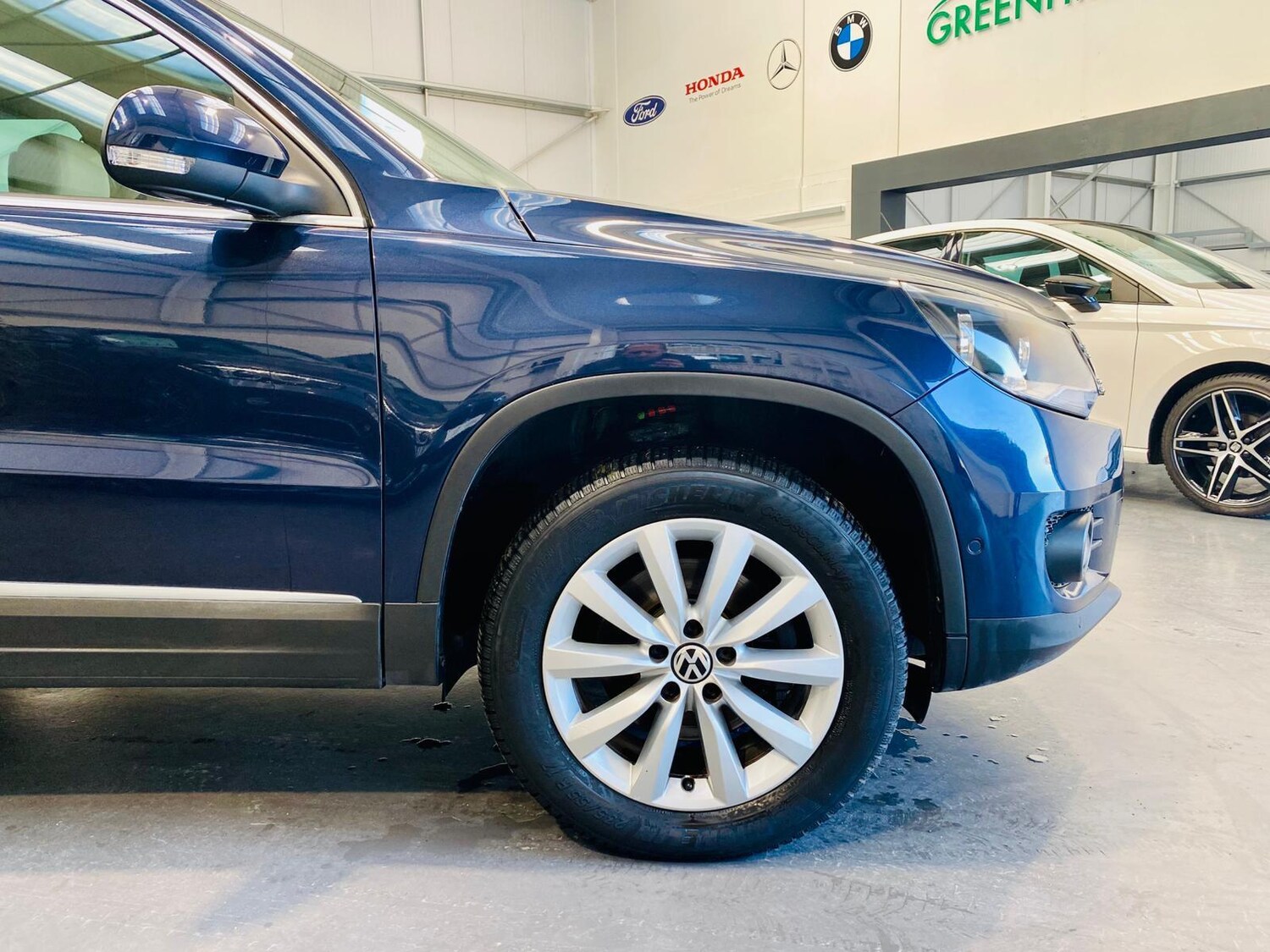 Used Volkswagen Tiguan 2015 for sale - 76898767: Photo 24