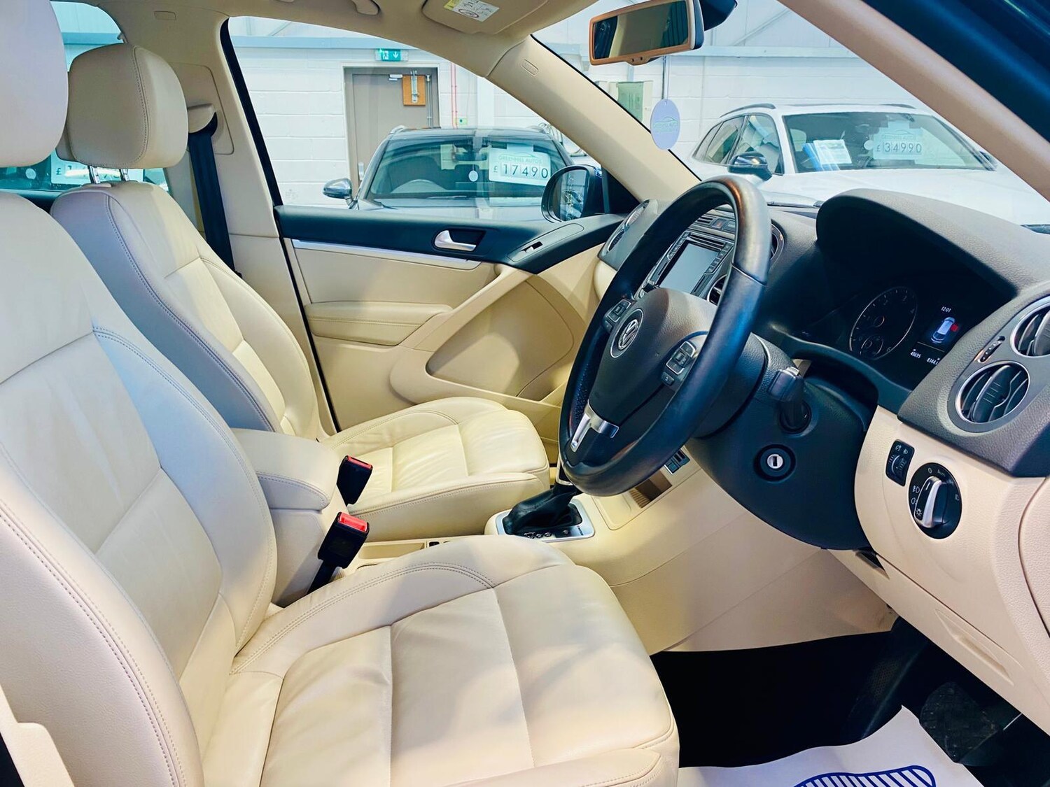 Used Volkswagen Tiguan 2015 for sale - 76898767: Photo 31