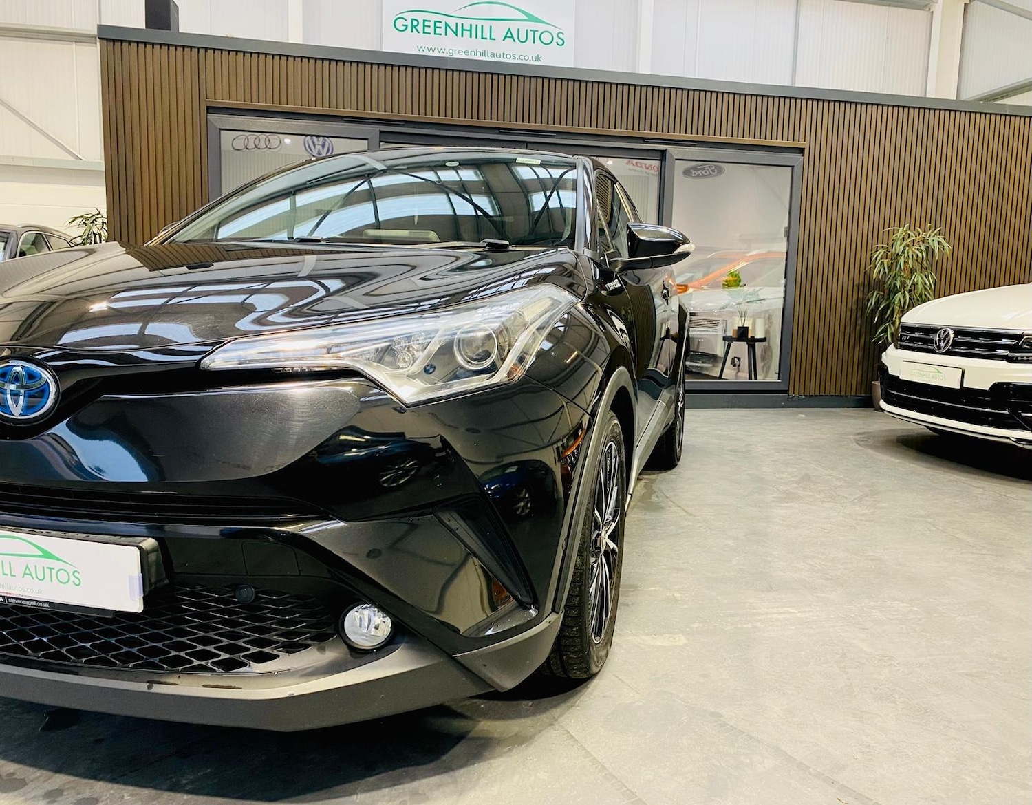 Used Toyota C-HR 2018 for sale - 77345652: Photo 17