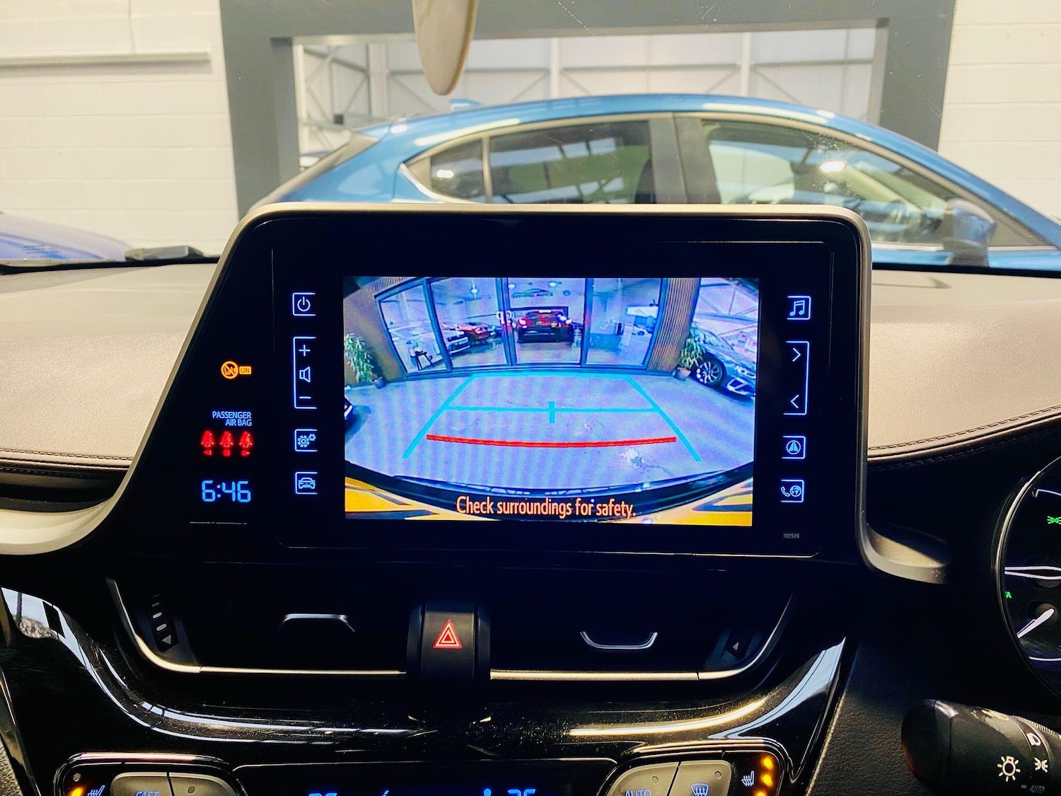 Used Toyota C-HR 2018 for sale - 77345652: Photo 28