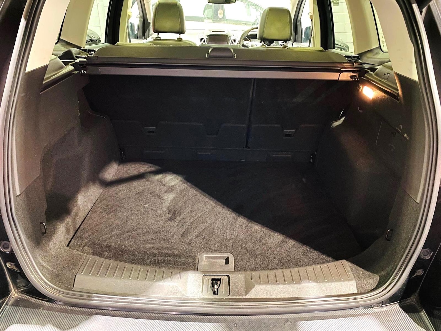 Used Ford Kuga 2015 for sale - 76440546: Photo 22