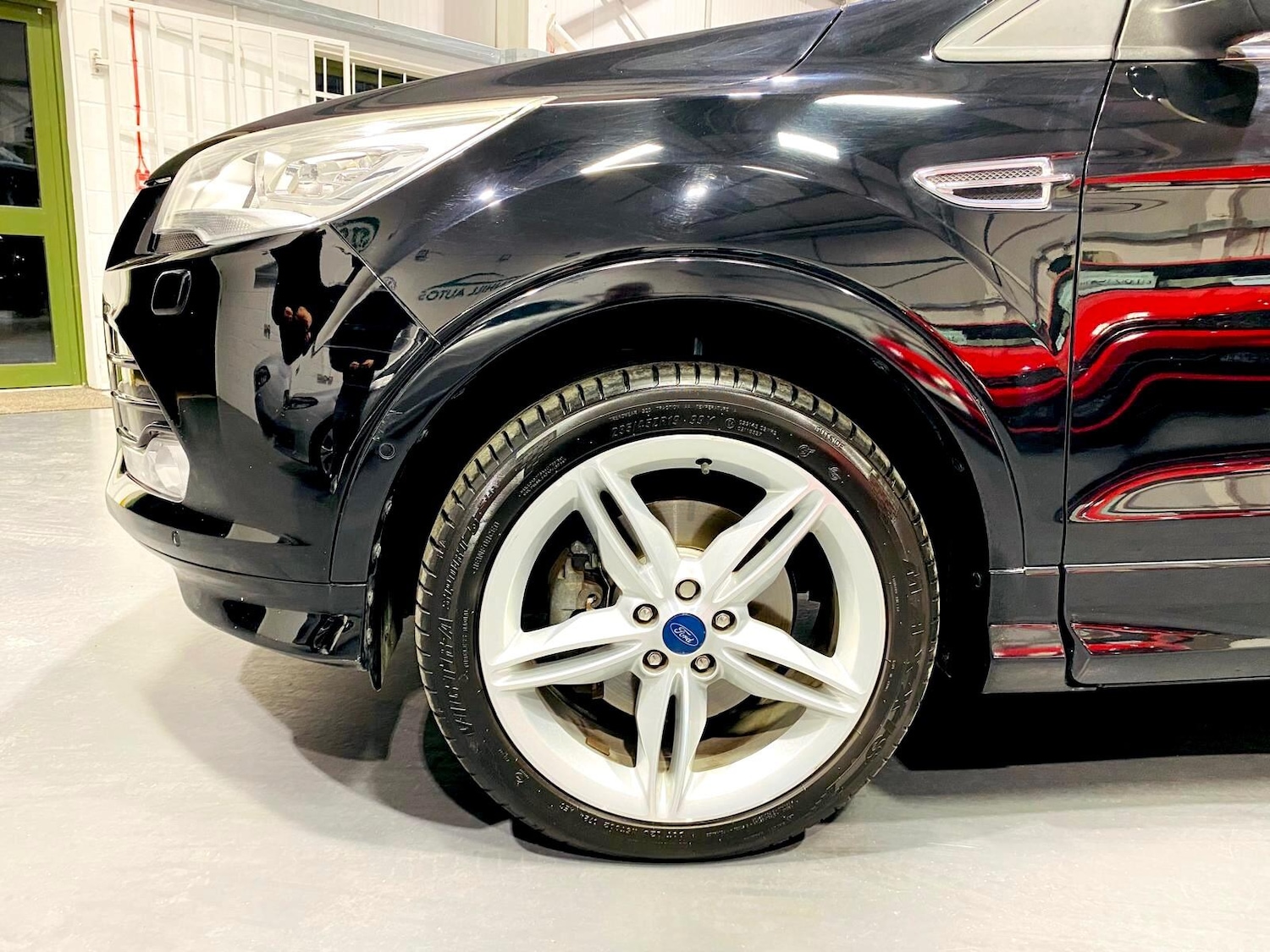 Used Ford Kuga 2015 for sale - 76440546: Photo 24