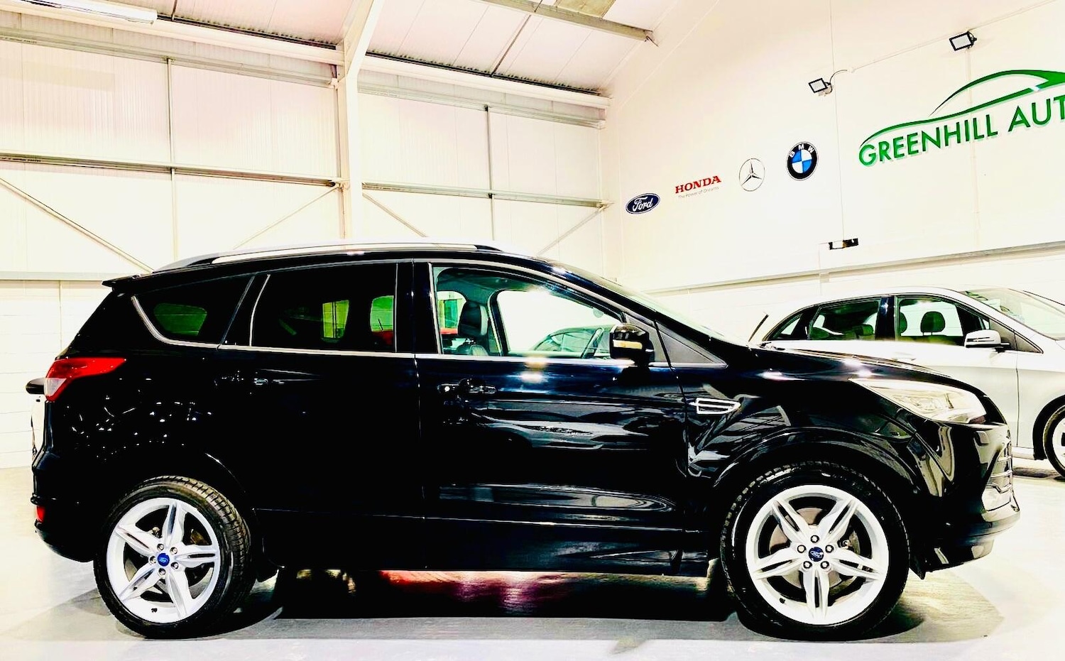 Used Ford Kuga 2015 for sale - 76440546: Photo 6