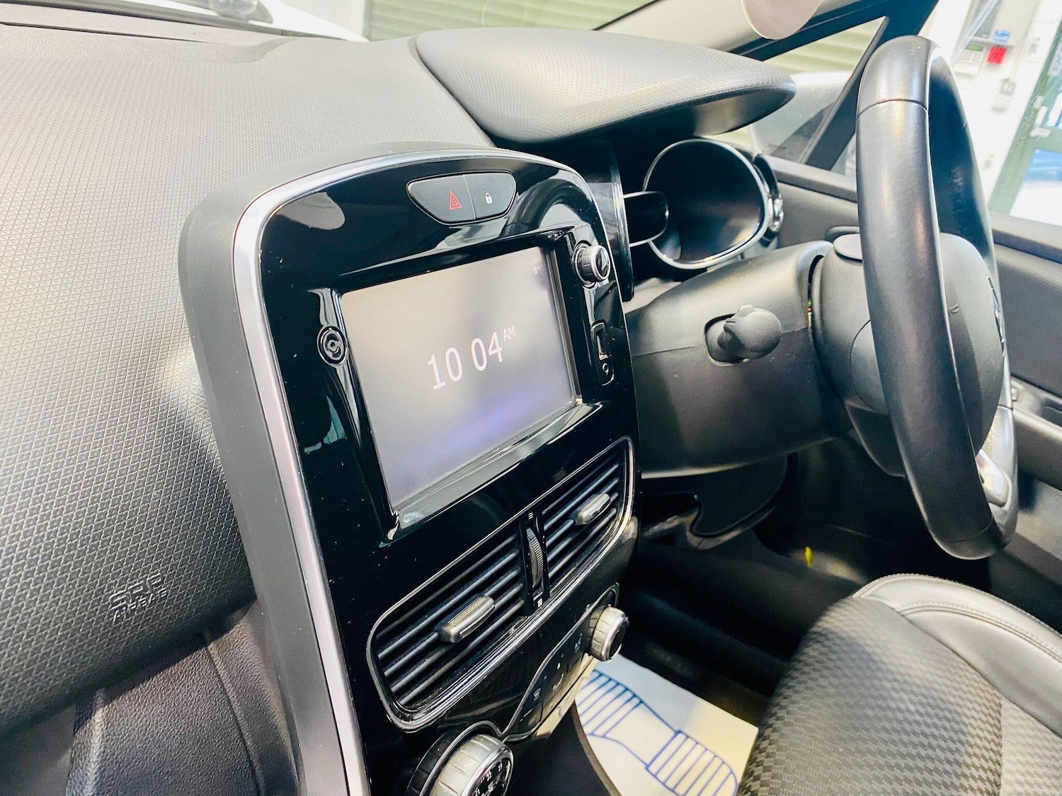 Used Renault Clio 2018 for sale - 77266832: Photo 31