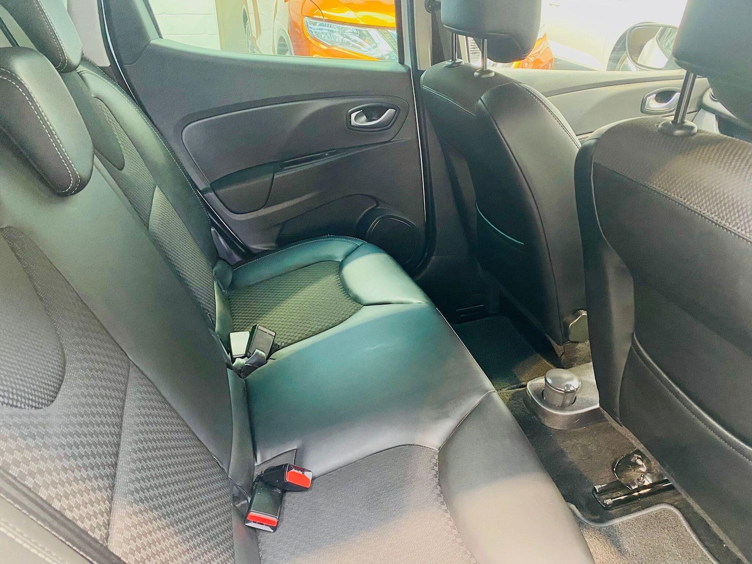 Used Renault Clio 2018 for sale - 77266832: Photo 33