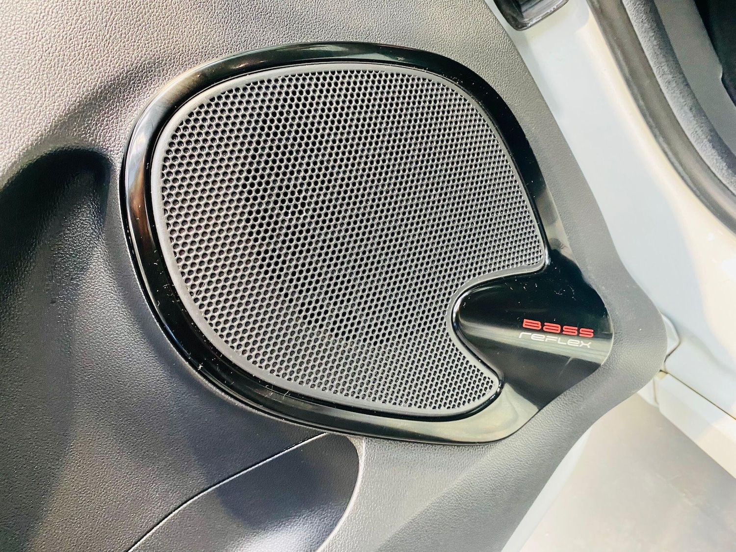 Used Renault Clio 2018 for sale - 77266832: Photo 34