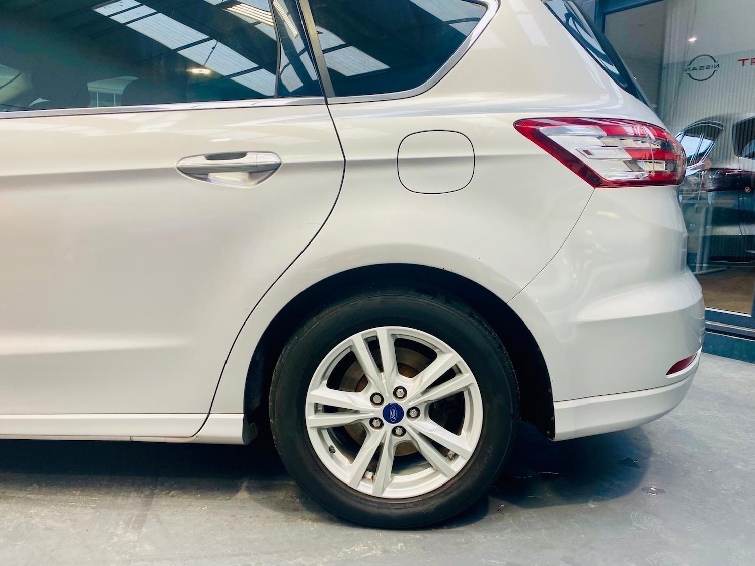 Used Ford S-Max 2017 for sale - 77387226: Photo 25