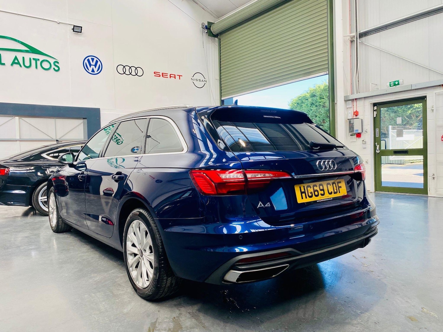 Used Audi A4 2019 for sale - 77723668: Photo 3