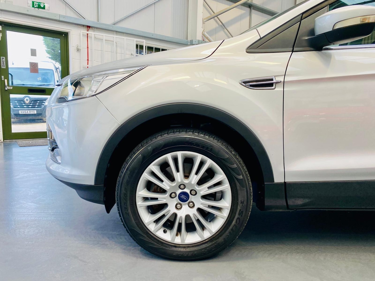 Used Ford Kuga 2014 for sale - 76440982: Photo 22