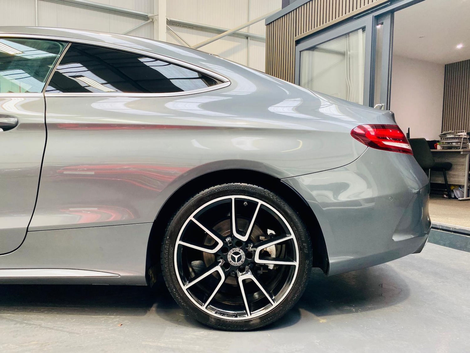 Used Mercedes-Benz C Class 2019 for sale - 76425625: Photo 25