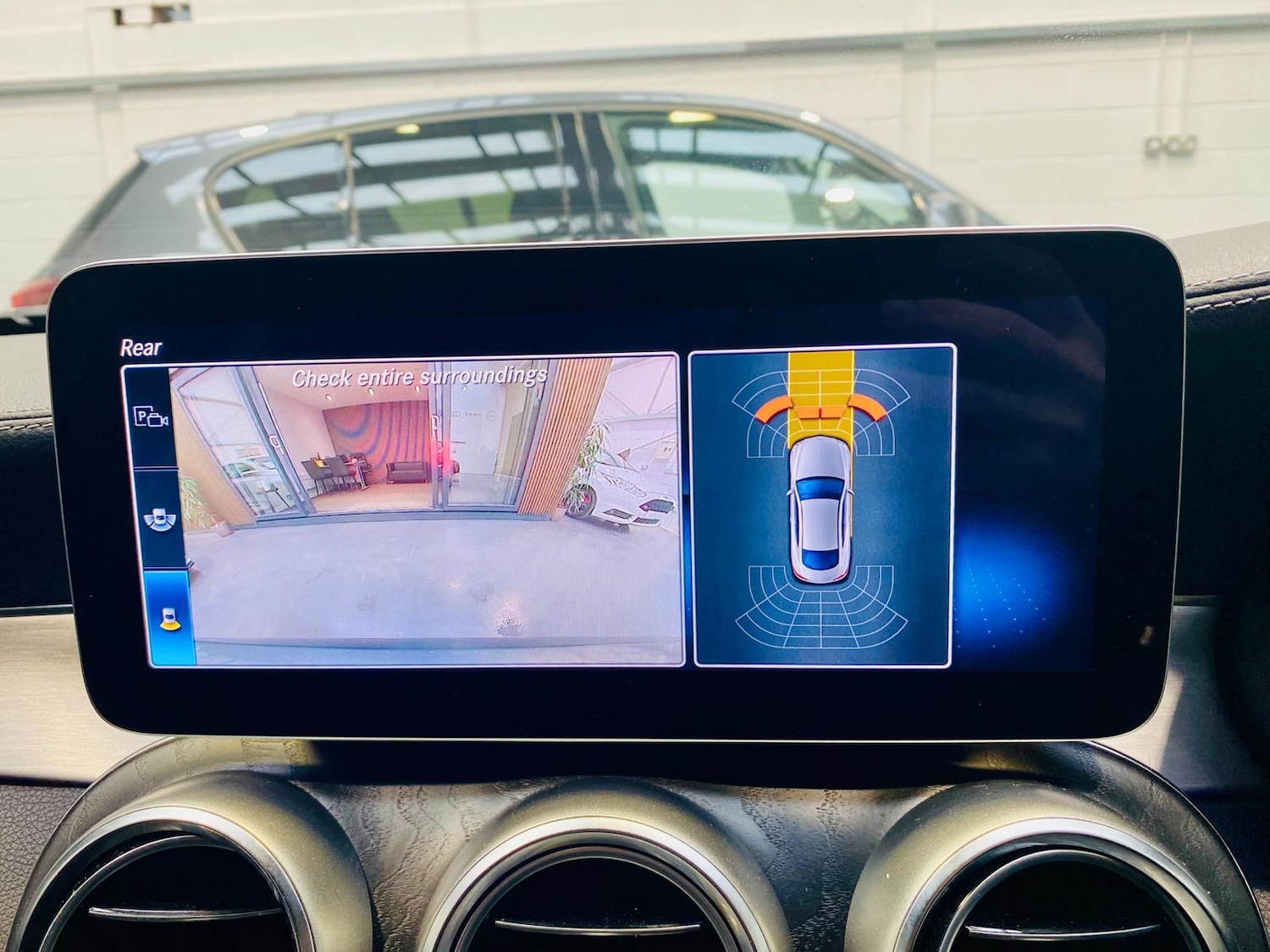 Used Mercedes-Benz C Class 2019 for sale - 76425625: Photo 31