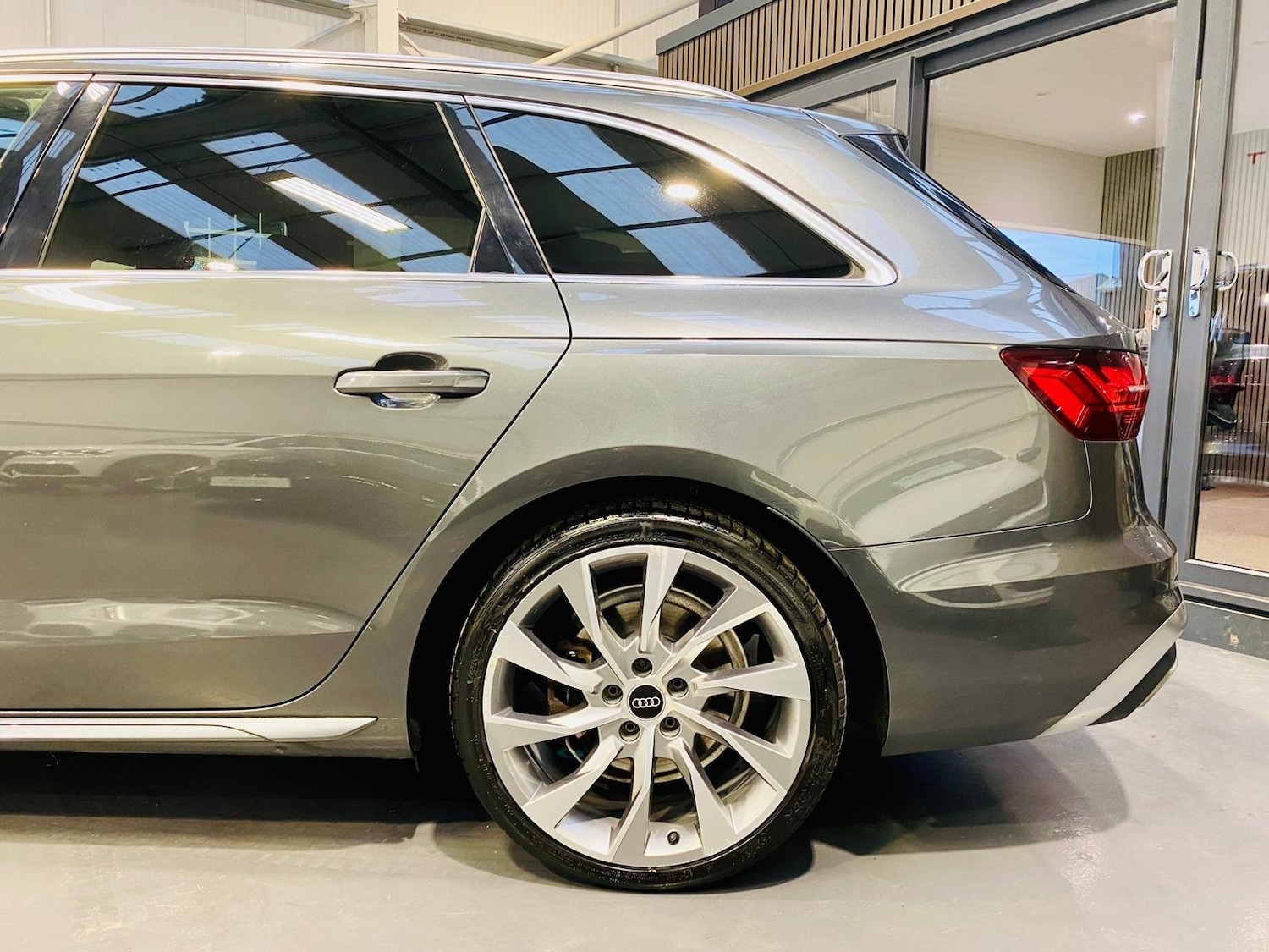 Used Audi A4 Avant 2021 for sale - 76866365: Photo 26