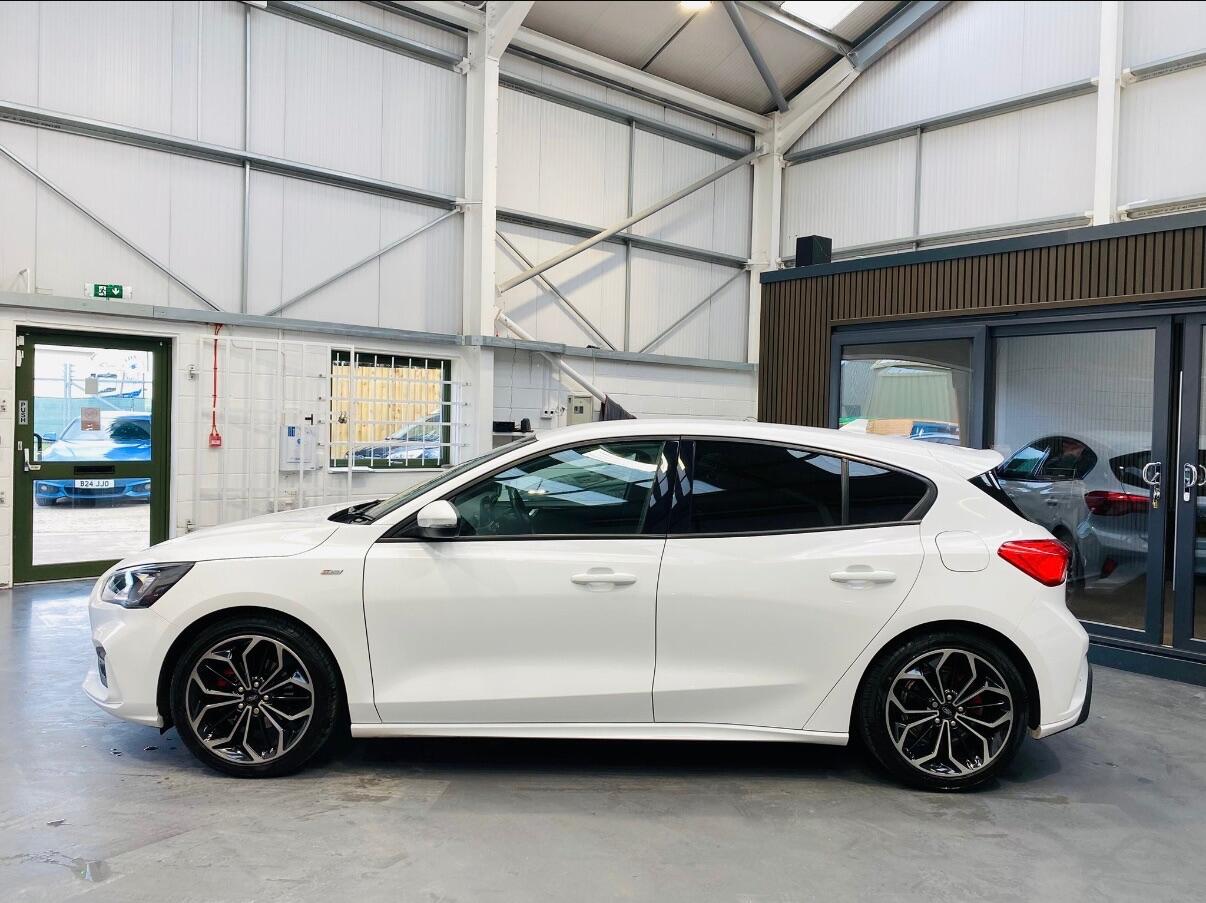 Used Ford Focus 2020 for sale - 77049897: Photo 2