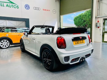 Used MINI Convertible 2020 for sale - 79532428: Photo