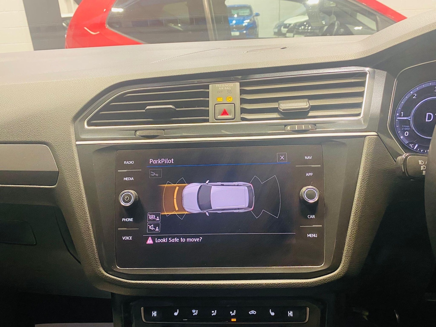 Used Volkswagen Tiguan 2018 for sale - 77523788: Photo 30