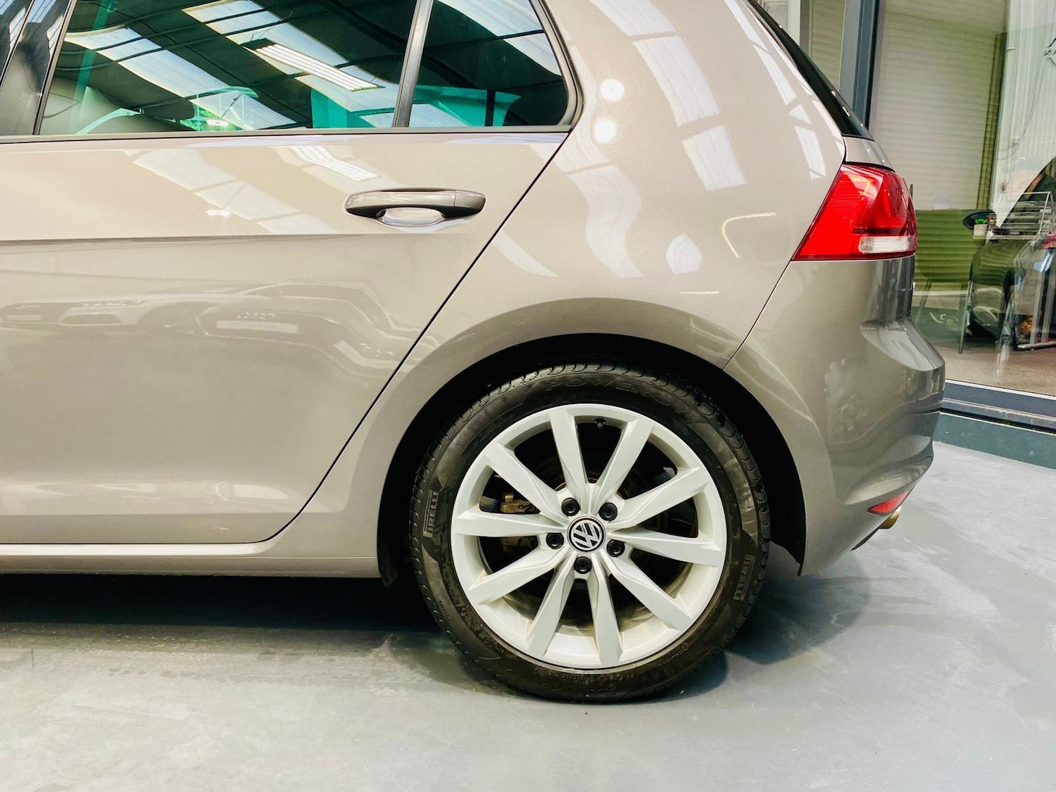 Used Volkswagen Golf 2013 for sale - 76899607: Photo 28