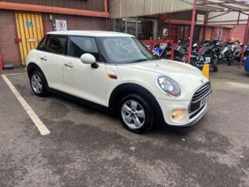 Used MINI Hatch 2015 for sale - 73672023: Photo