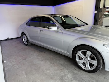 Mercedes-Benz - S-Class