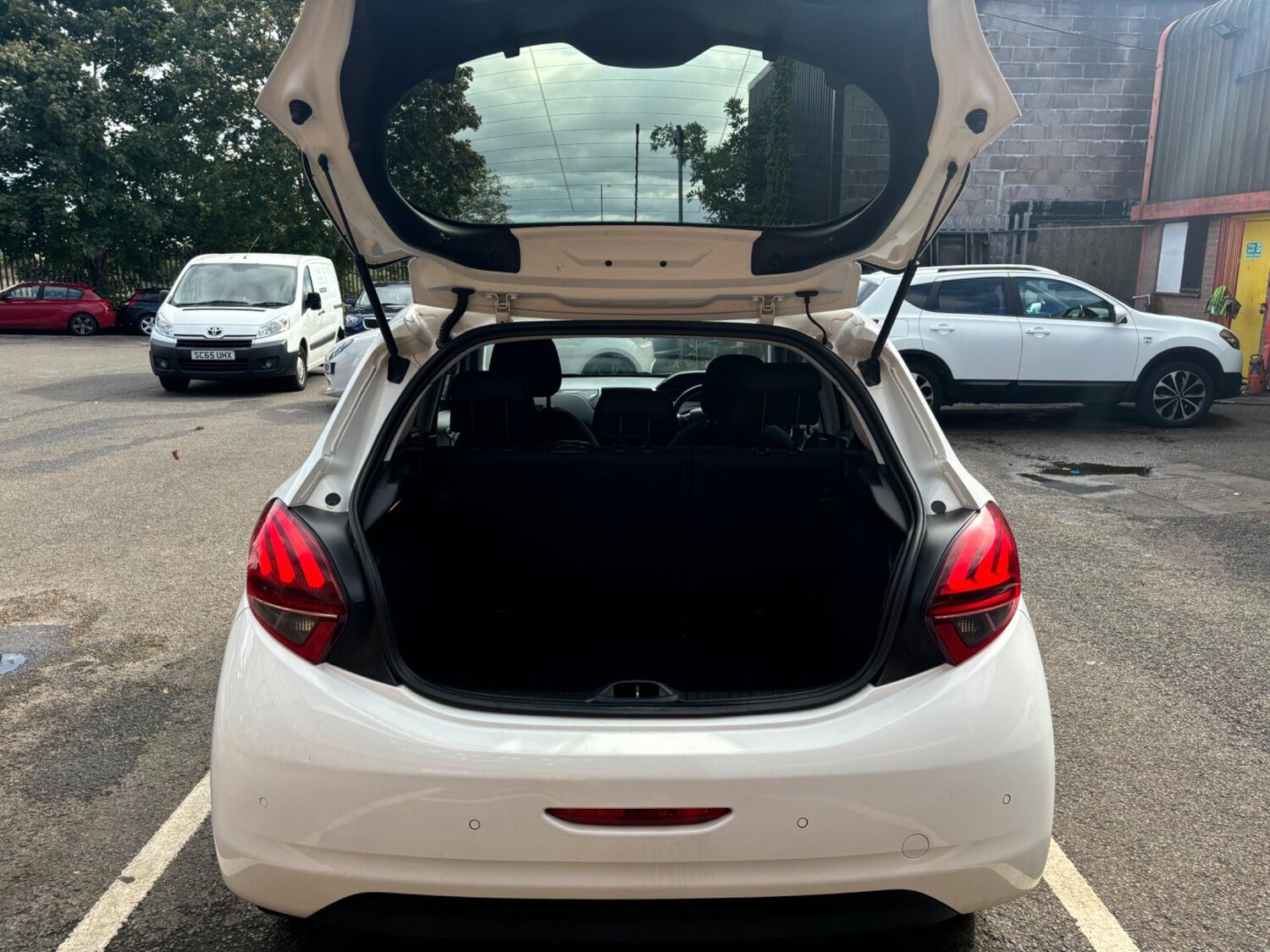 Vehicle 29
